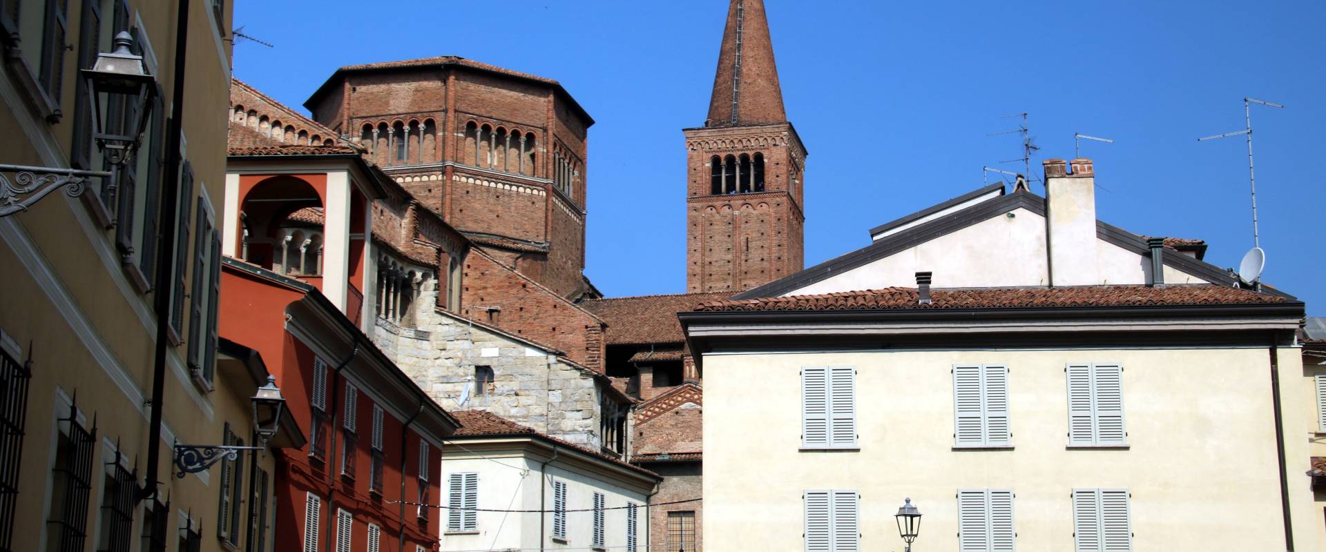 Duomo di Piacenza, esterno 11 foto di Mongolo1984